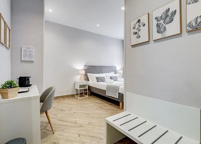 Konukevi Colonna Luxury Roma