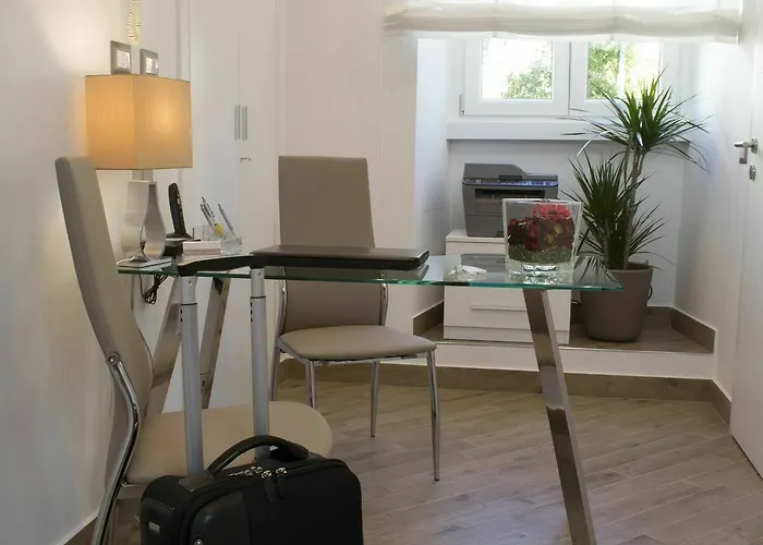 Konukevi Colonna Luxury Roma